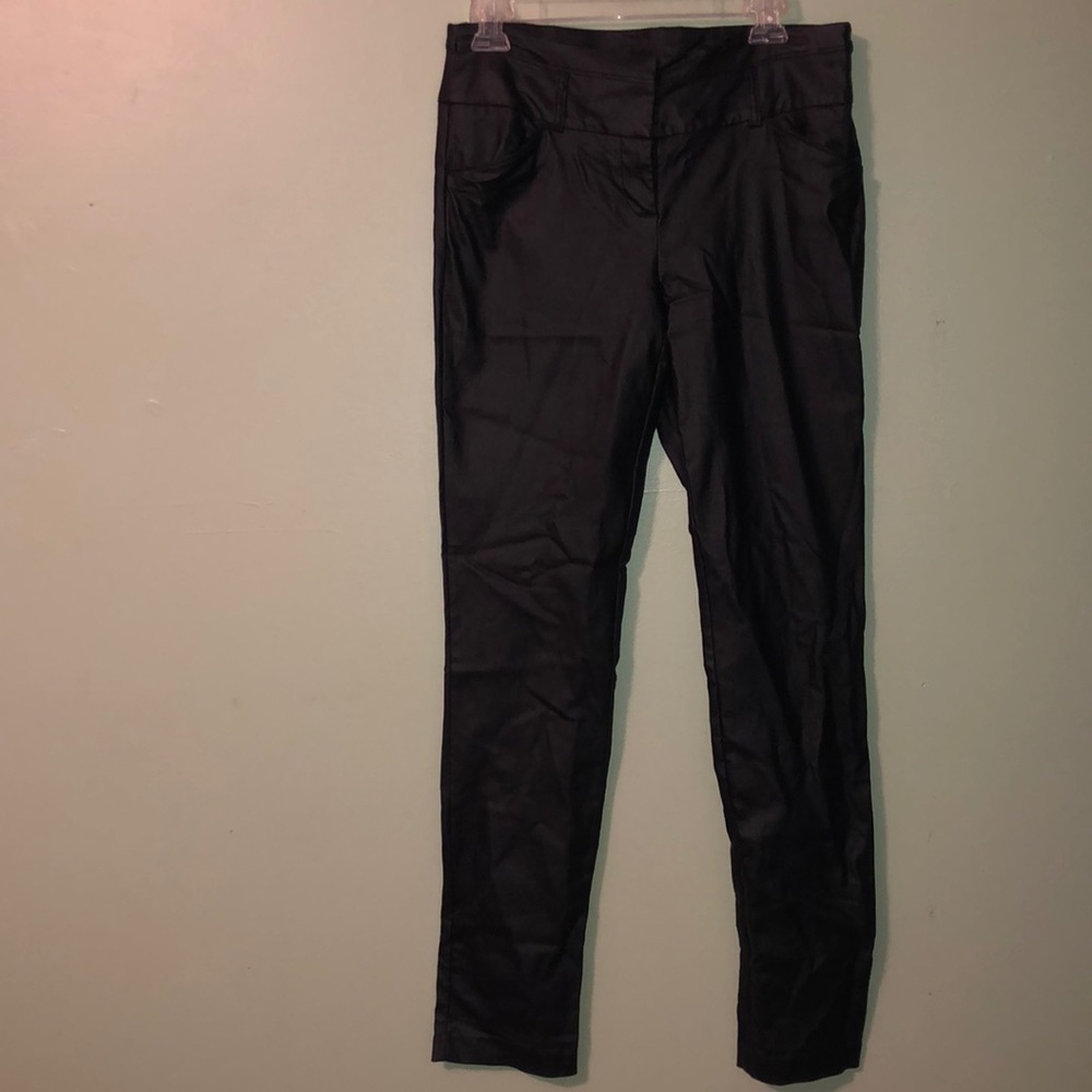 Faux leather skinny jeans